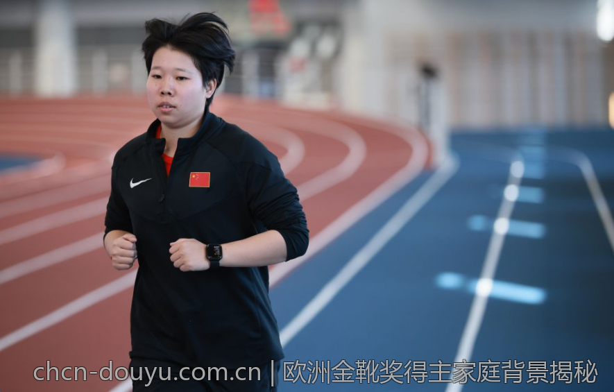 马赛足球俱乐部高层宣布新帅上任计划未来可期